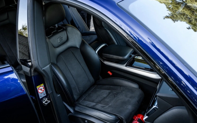 Audi SQ8 cena 375000 przebieg: 76000, rok produkcji 2019 z Wieruszów małe 352